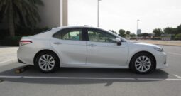 TOYOTA CAMRY 2019 SE WITH SUNROOF