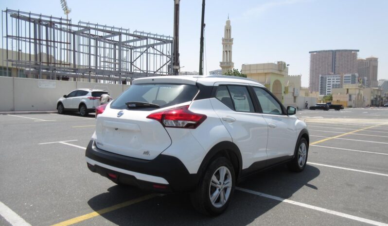 NISSAN KICKS WHITE 2020 full