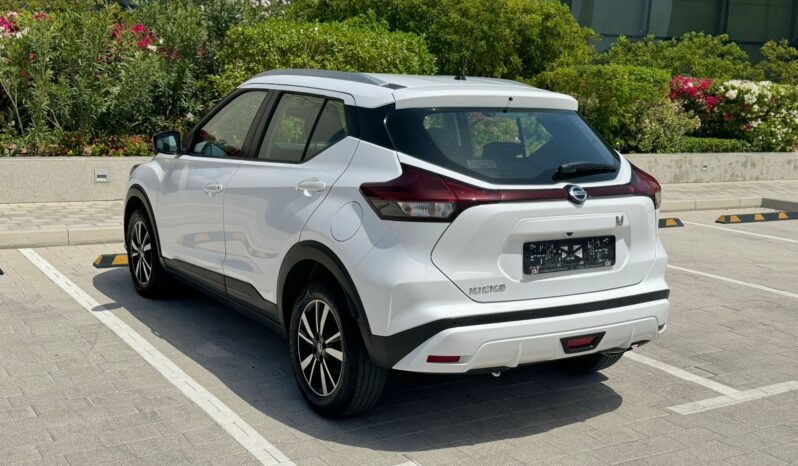 NISSAN KICKS WHITE 2022 full