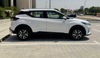 NISSAN KICKS WHITE 2022 full