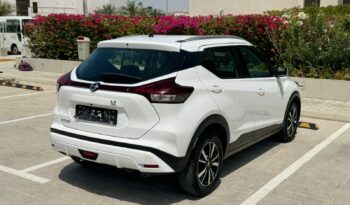 NISSAN KICKS WHITE 2022 full