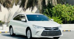 TOYOTA CAMRY 2017 WHITE MID