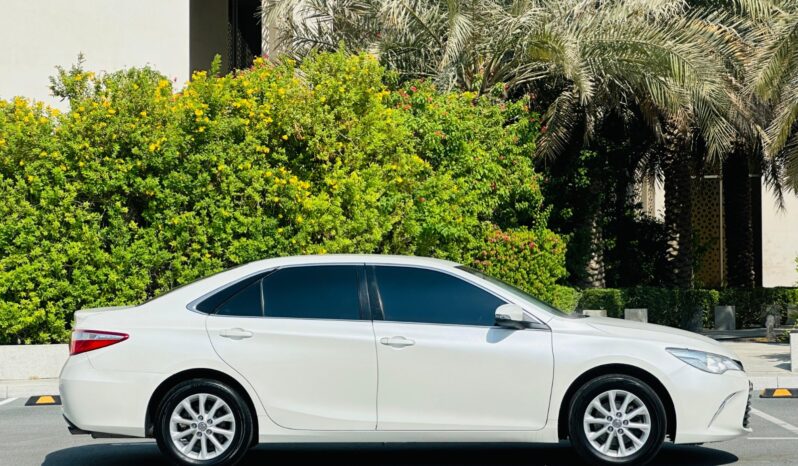 TOYOTA CAMRY 2017 WHITE MID full