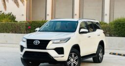 TOYOTA FORTUNER 2022 WHITE