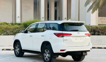 TOYOTA FORTUNER 2022 WHITE full