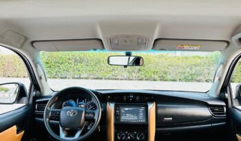 TOYOTA FORTUNER 2022 WHITE full