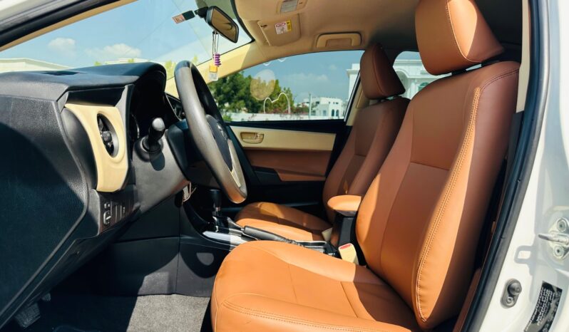 TOYOTA COROLLA 2019 WHITE full