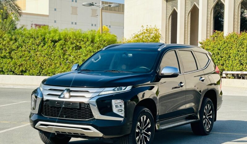 MONTERO 2021 BLACK FULL OPTION full