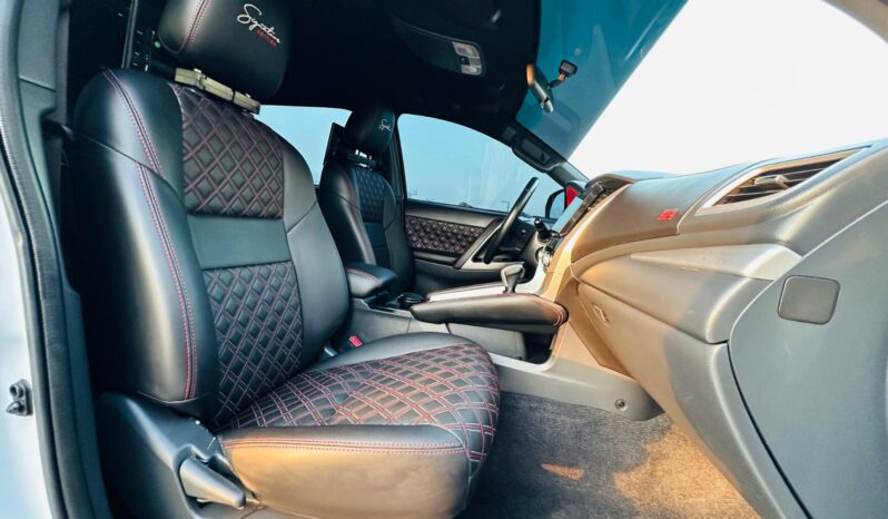 MONTERO 2020 WHITE SIGNATURE EDITION full