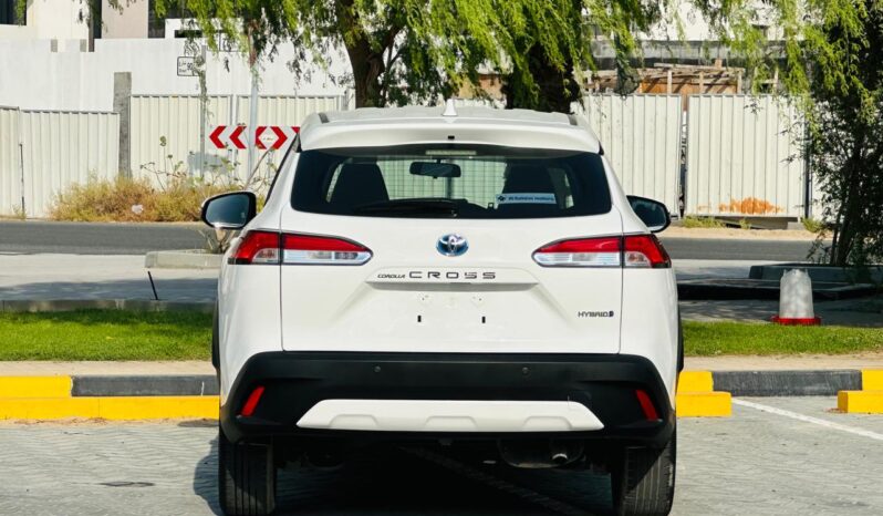 COROLLA CROSS 2022 WHITE HYBRID full
