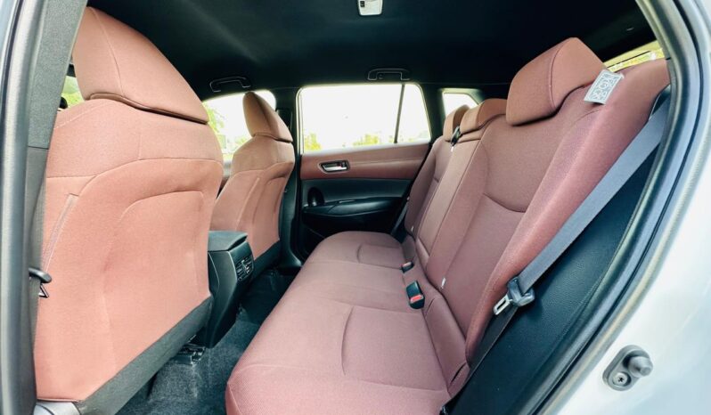 COROLLA CROSS 2022 WHITE HYBRID full